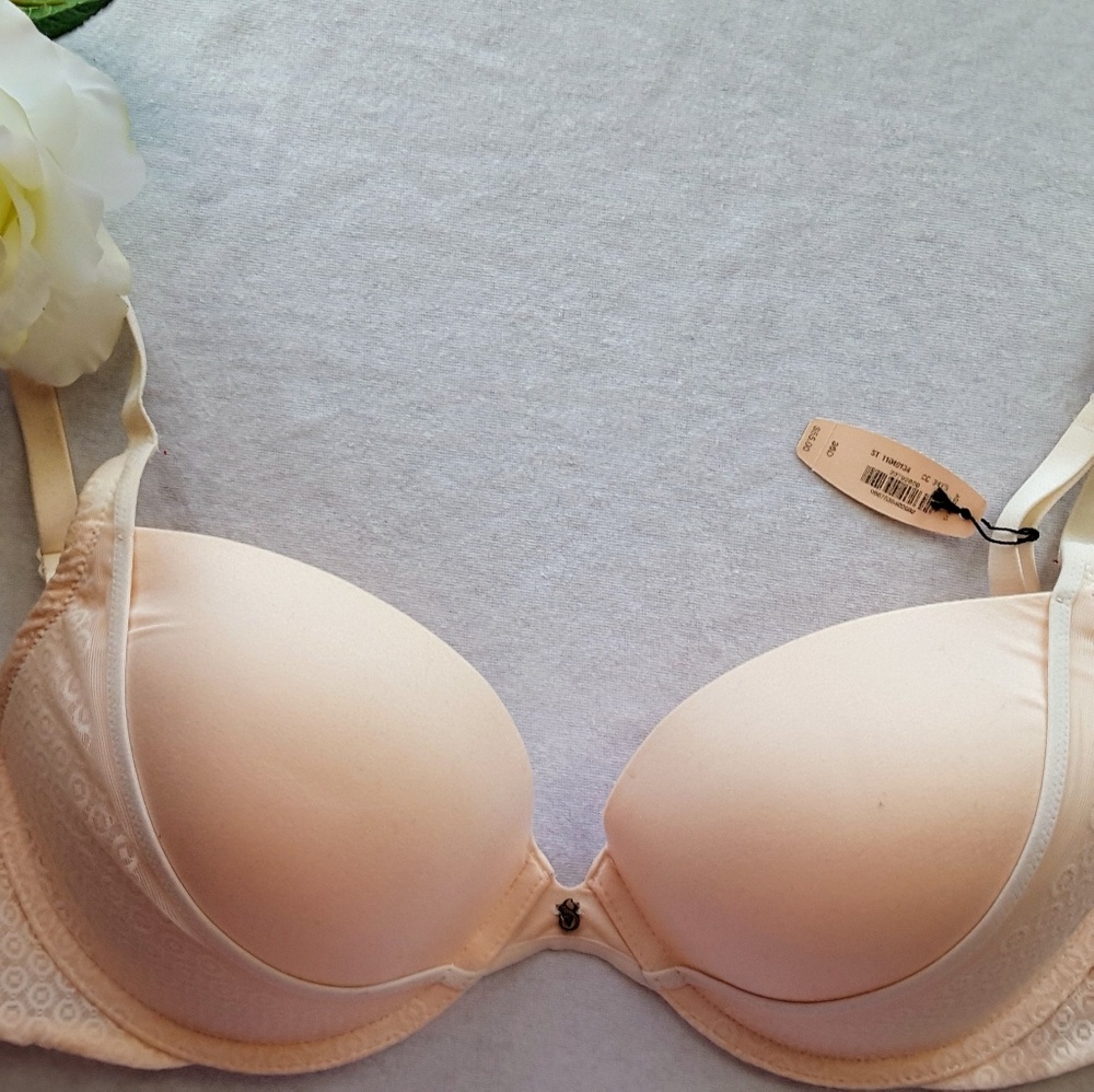 NWT VICTORIA'S SECRET PLUNGE PUSH-UP BRA | 36D